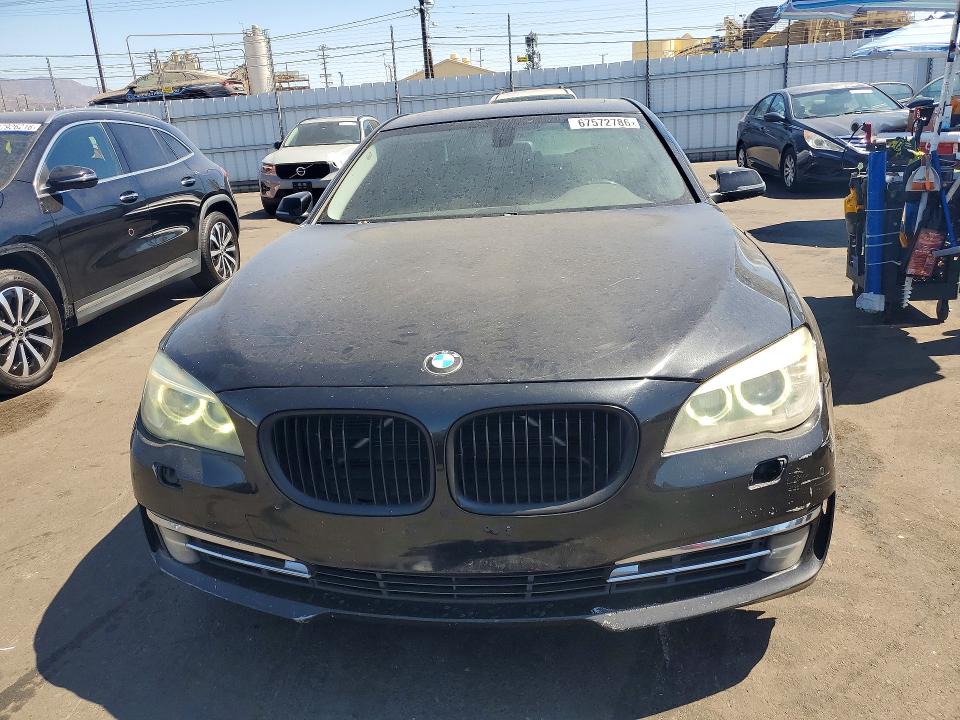 2013 Bmw 740 მანქანა იყიდება აუქციონზე, vin: WBAYA6C53DD143403, აუქციონის ნომერი: 67572786