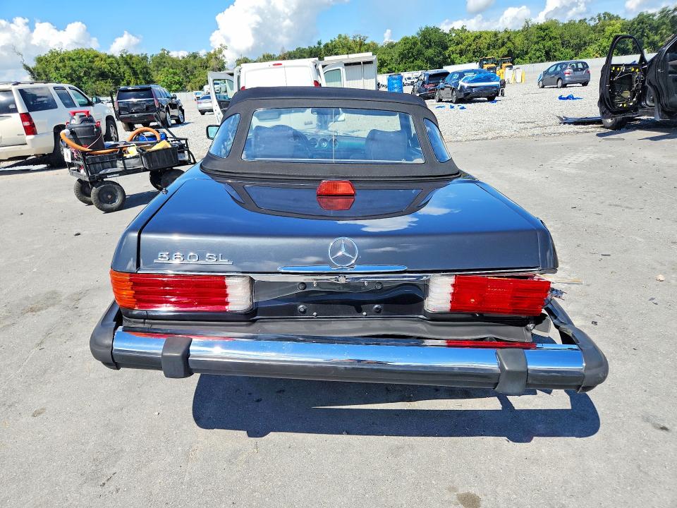 68006436 :رقم المزاد ، WDBBA48D0HA073572 vin ، 1987 Mercedes-benz 560 مزاد بيع