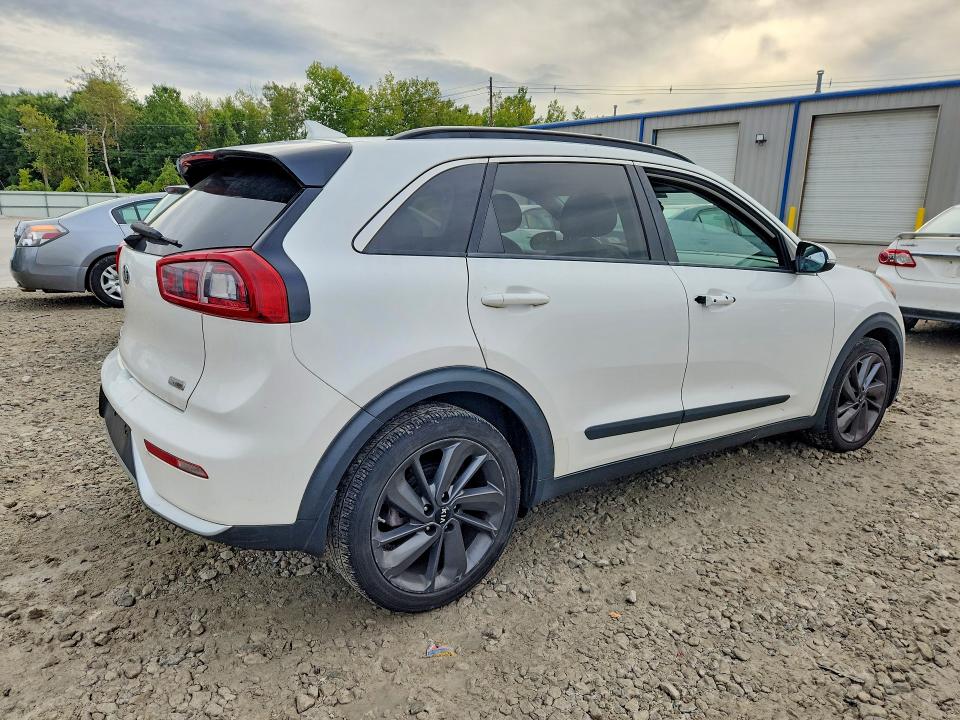 Продаж на аукціоні авто 2017 Kia Niro, vin: KNDCC3LC7H5058875, номер лоту: 69951196