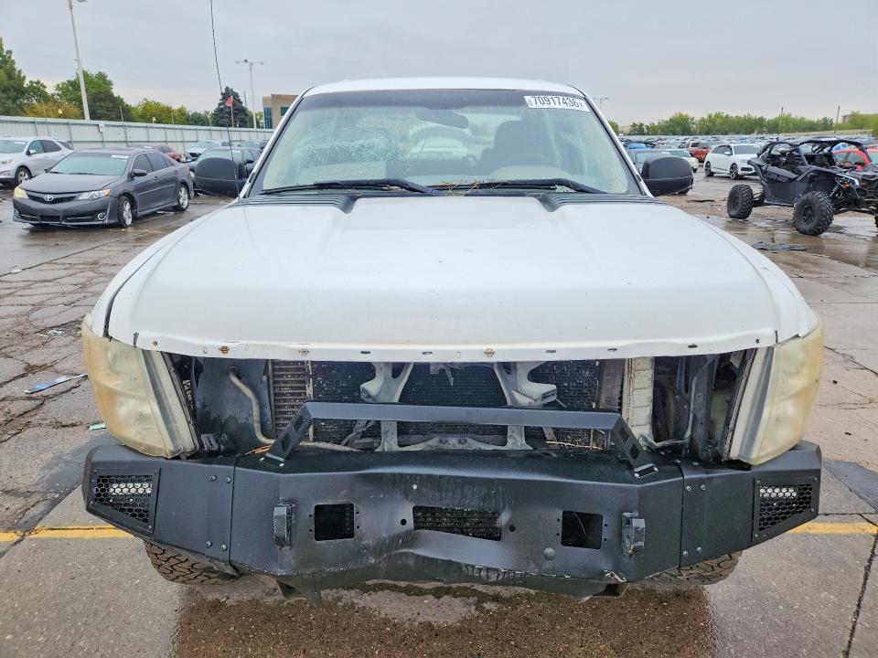 70917436 :رقم المزاد ، 1GT12ZC83BF233858 vin ، 2011 Gmc Sierra مزاد بيع