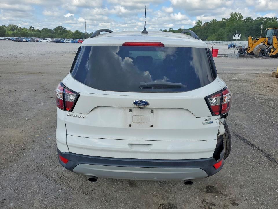 67856446 :رقم المزاد ، 1FMCU9GDXJUC04020 vin ، 2018 Ford Escape مزاد بيع