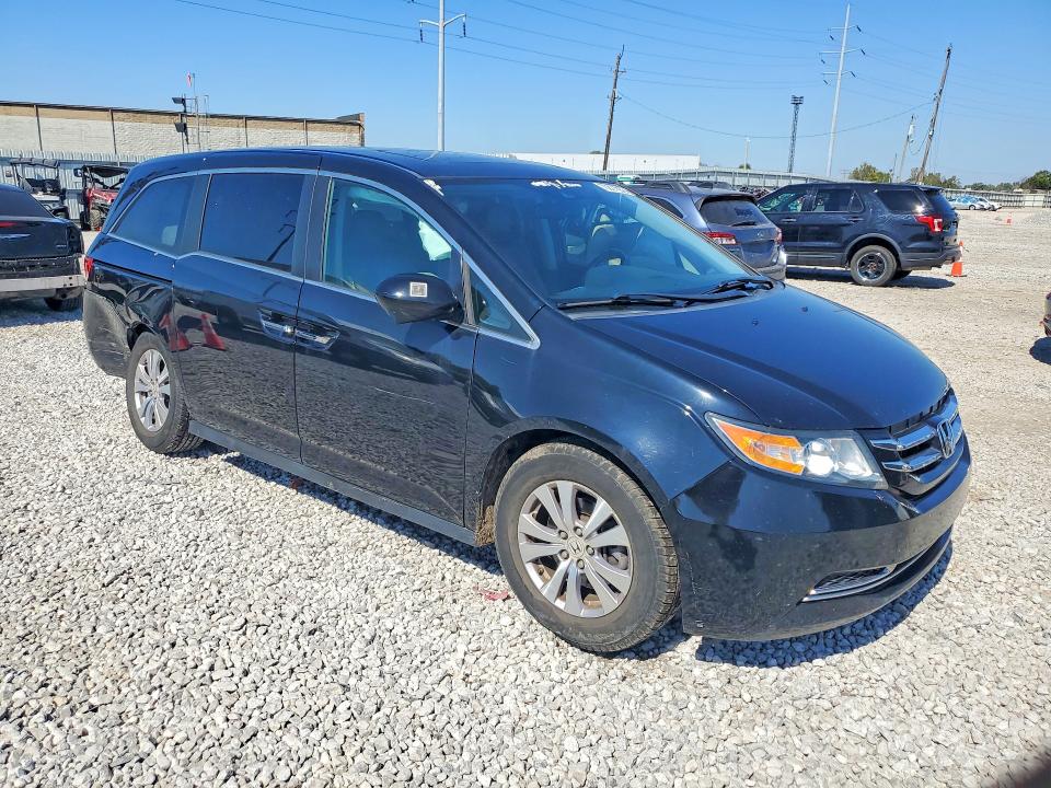 70821206 :رقم المزاد ، 5FNRL5H61FB114703 vin ، 2015 Honda Odyssey مزاد بيع