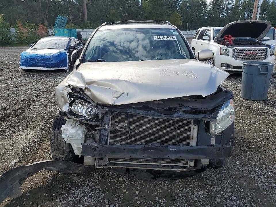 2006 Toyota Rav4 მანქანა იყიდება აუქციონზე, vin: JTMBD31V366011900, აუქციონის ნომერი: 68191626