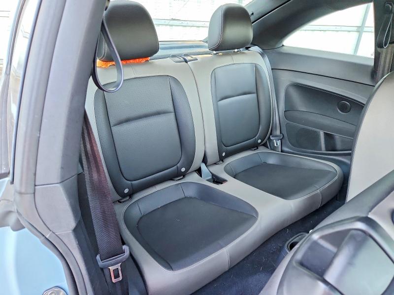 2015 Volkswagen Beetle მანქანა იყიდება აუქციონზე, vin: 3VWF17AT9FM640462        , აუქციონის ნომერი: 68420156