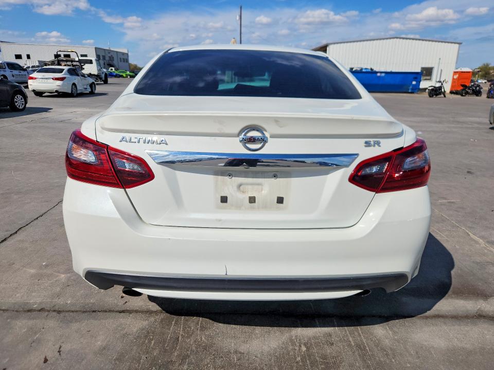 70926016 :رقم المزاد ، 1N4AL3AP5HN304079 vin ، 2017 Nissan Altima مزاد بيع