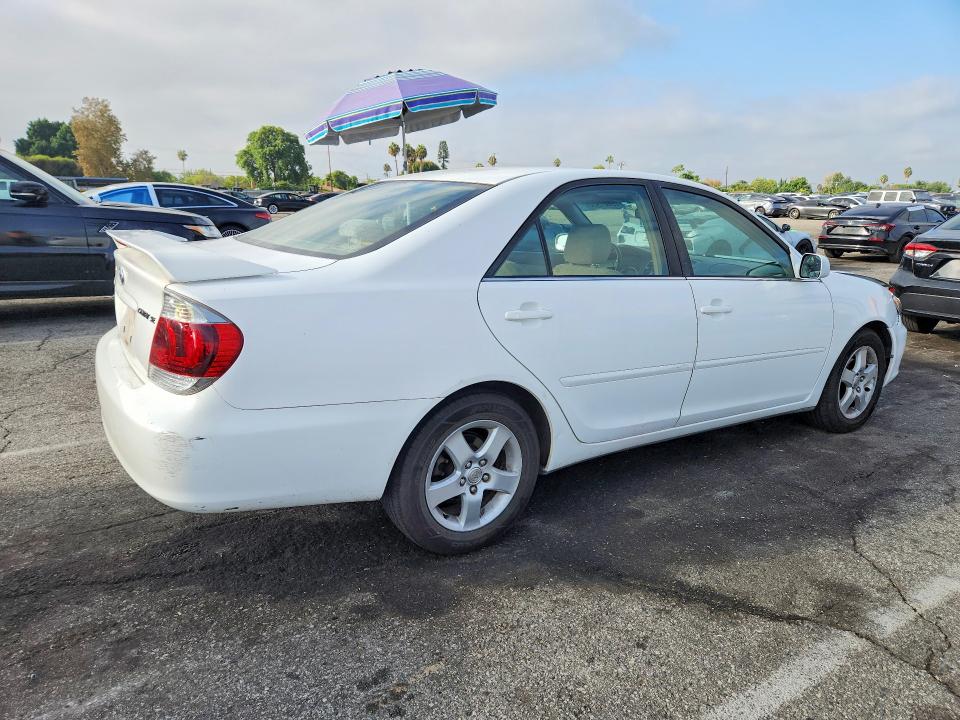 Aukcja sprzedaży 2006 Toyota Camry, vin: JTDBE30KX63054815, numer aukcji: 69821956
