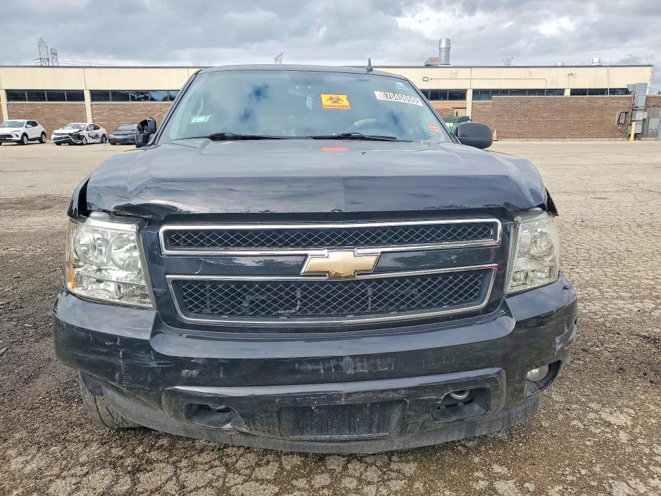 67045866 :رقم المزاد ، 1GNSKCE01ER174036 vin ، 2014 Chevrolet Tahoe مزاد بيع
