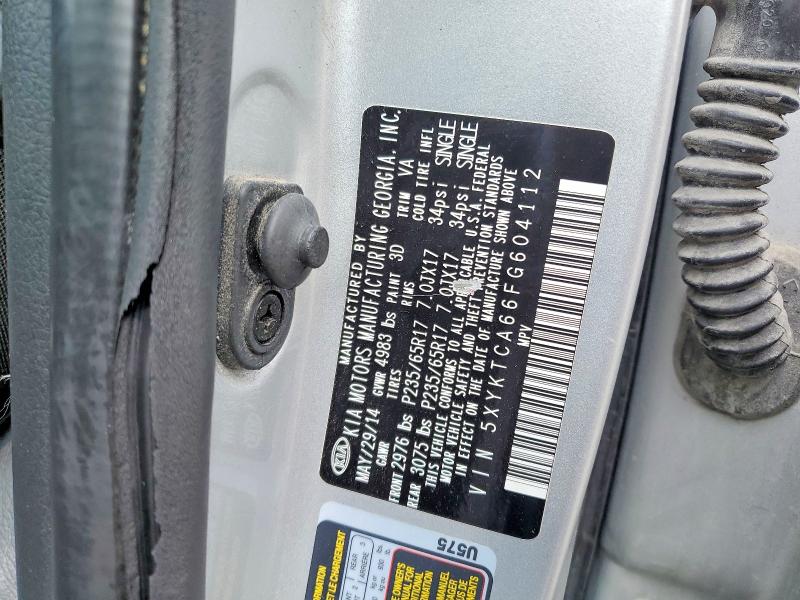 67864976 :رقم المزاد ، 5XYKTCA66FG604112 vin ، 2015 Kia Sorento مزاد بيع