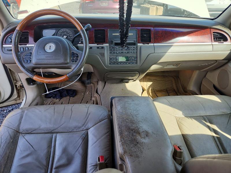 69304956 :رقم المزاد ، 1LNHM83W64Y632638 vin ، 2004 Lincoln Town Car مزاد بيع