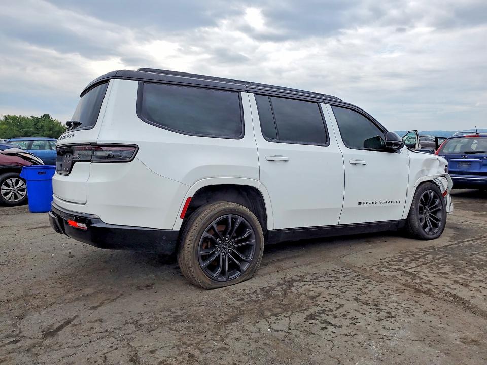 Продаж на аукціоні авто 2024 Jeep Grand Wagoneer, vin: 1C4SJVFP2RS159689, номер лоту: 69227176