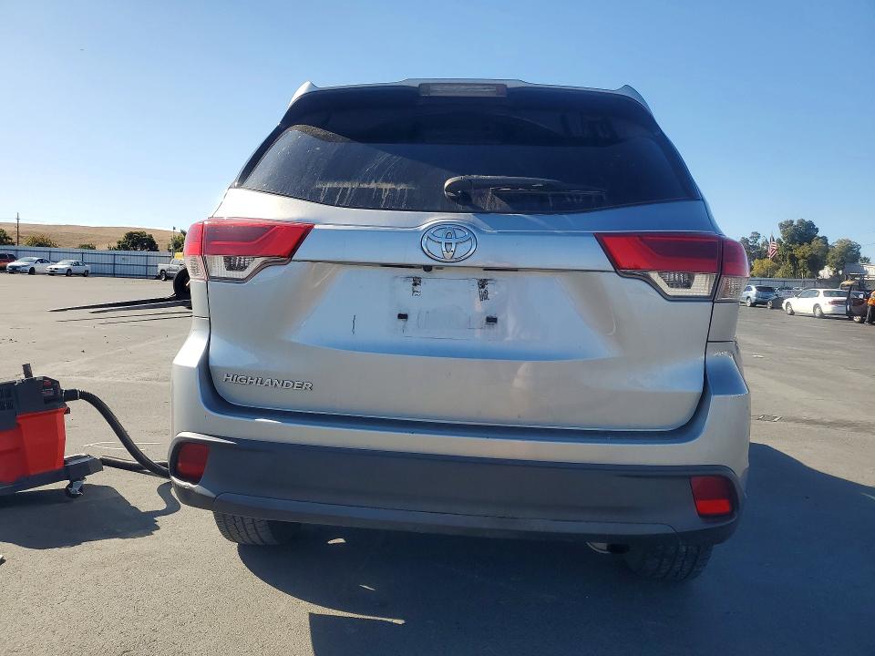 Aukcja sprzedaży 2018 Toyota Highlander, vin: 5TDZZRFH0JS248021, numer aukcji: 68169146