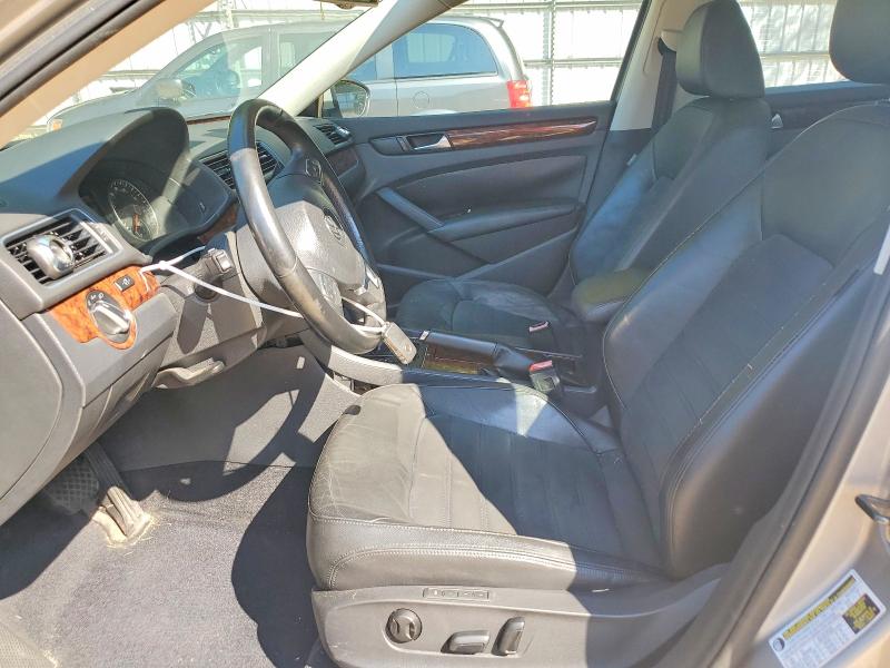 69626566 :رقم المزاد ، 1VWCM7A39CC104375 vin ، 2012 Volkswagen Passat مزاد بيع