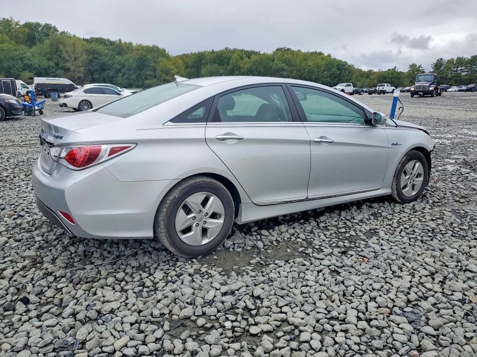 70766966 :رقم المزاد ، KMHEC4A46CA028059 vin ، 2012 Hyundai Sonata مزاد بيع