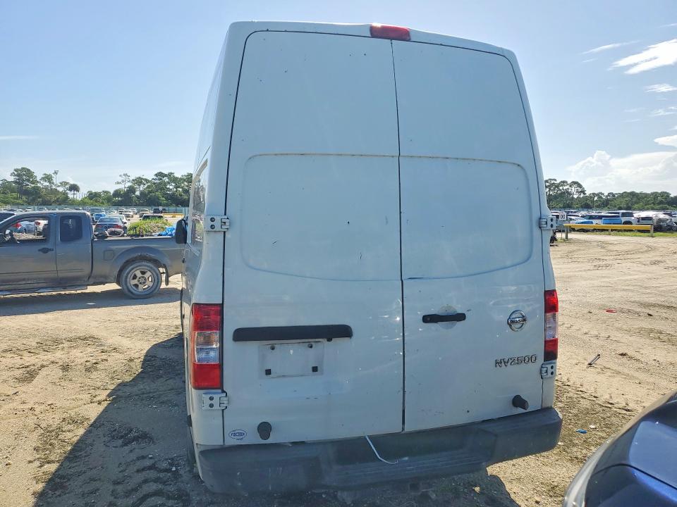 69657446 :رقم المزاد ، 1N6BF0LY7HN802775 vin ، 2017 Nissan Nv مزاد بيع
