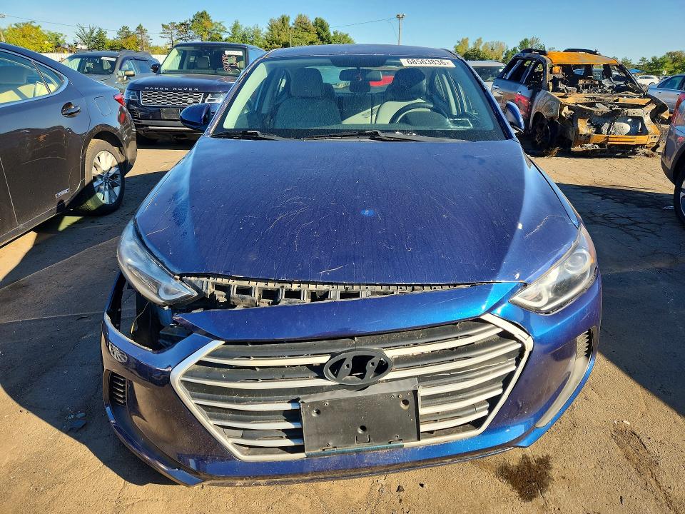 68563836 :رقم المزاد ، 5NPD84LF1HH015476 vin ، 2017 Hyundai Elantra مزاد بيع
