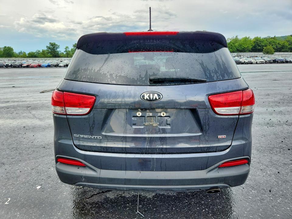 67045176 :رقم المزاد ، 5XYPGDA37HG258919 vin ، 2017 Kia Sorento مزاد بيع