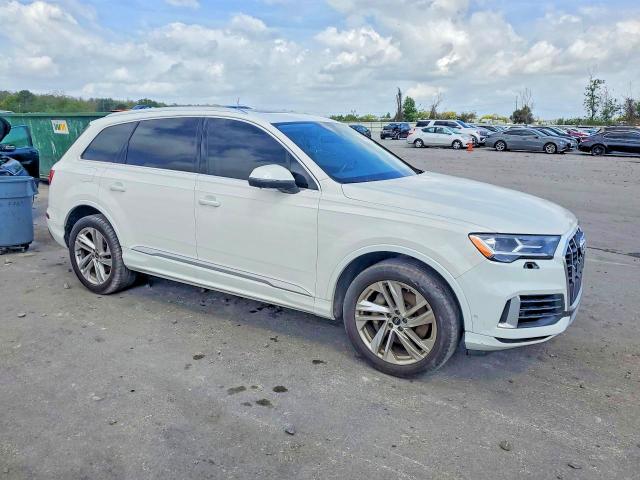Продаж на аукціоні авто 2021 Audi Q7, vin: WA1LXAF7XMD014161, номер лоту: 67792676