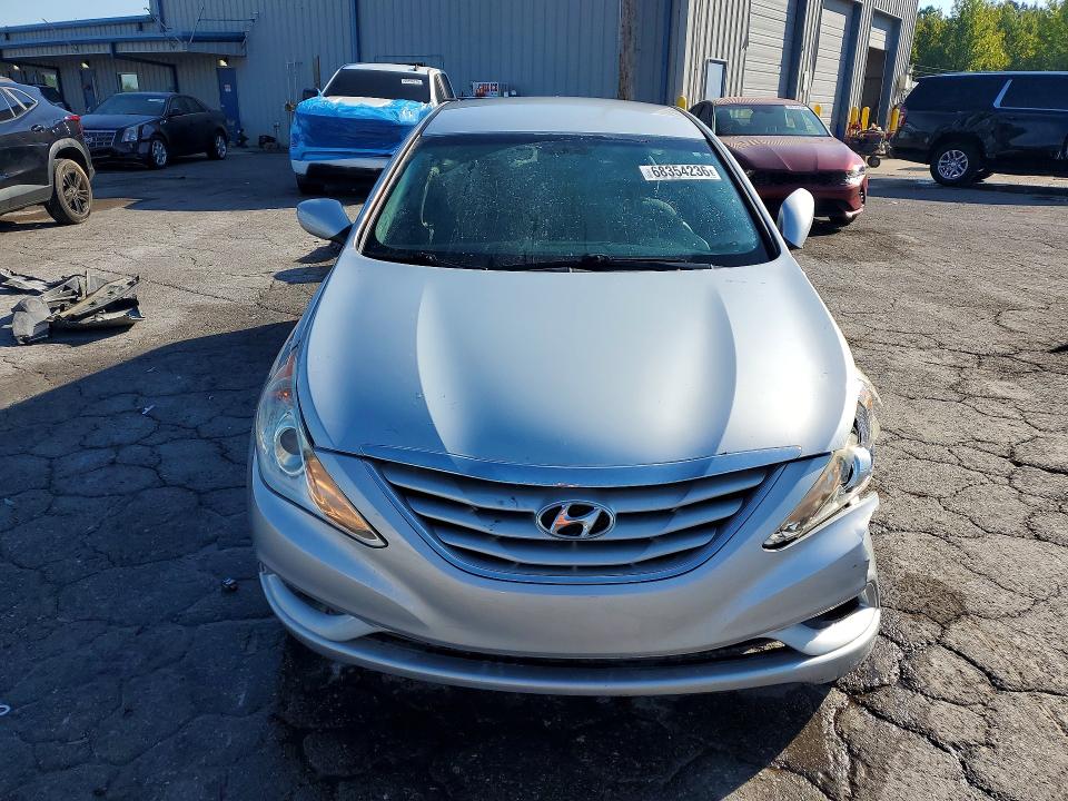68354236 :رقم المزاد ، 5NPEB4AC1CH333816 vin ، 2012 Hyundai Sonata مزاد بيع