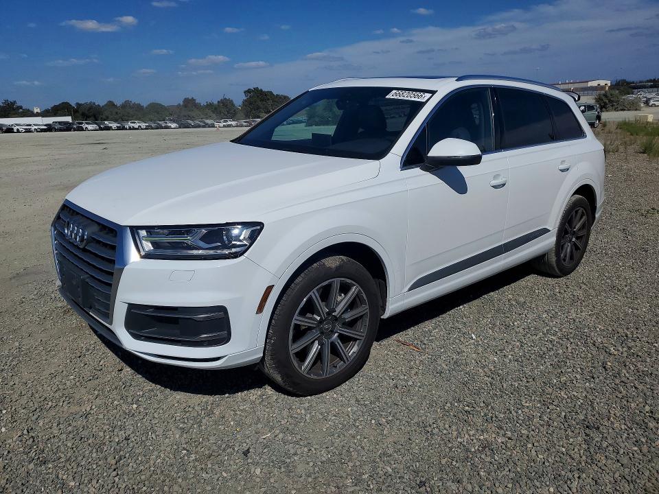 66820566 :رقم المزاد ، WA1LHAF73HD055492 vin ، 2017 Audi Q7 مزاد بيع