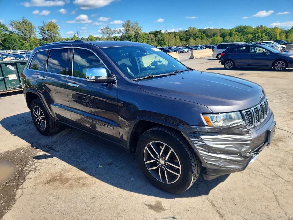 69124416 :رقم المزاد ، 1C4RJFBG4JC440921 vin ، 2018 Jeep Grand Cherokee مزاد بيع