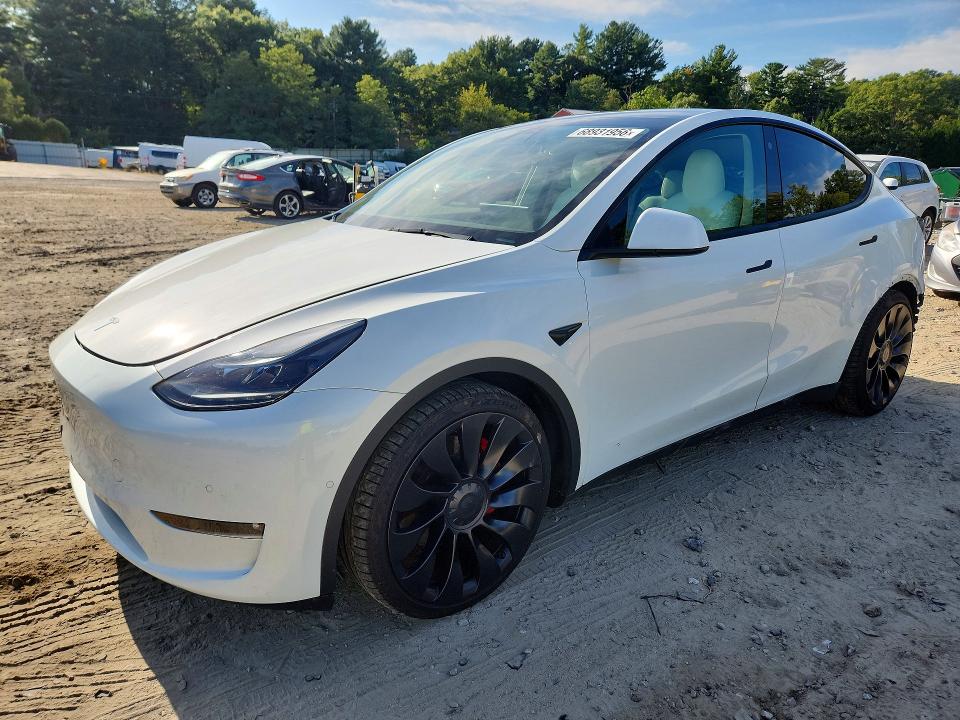 2022 Tesla Model Y მანქანა იყიდება აუქციონზე, vin: 7SAYGDEF5NF455828, აუქციონის ნომერი: 68931956