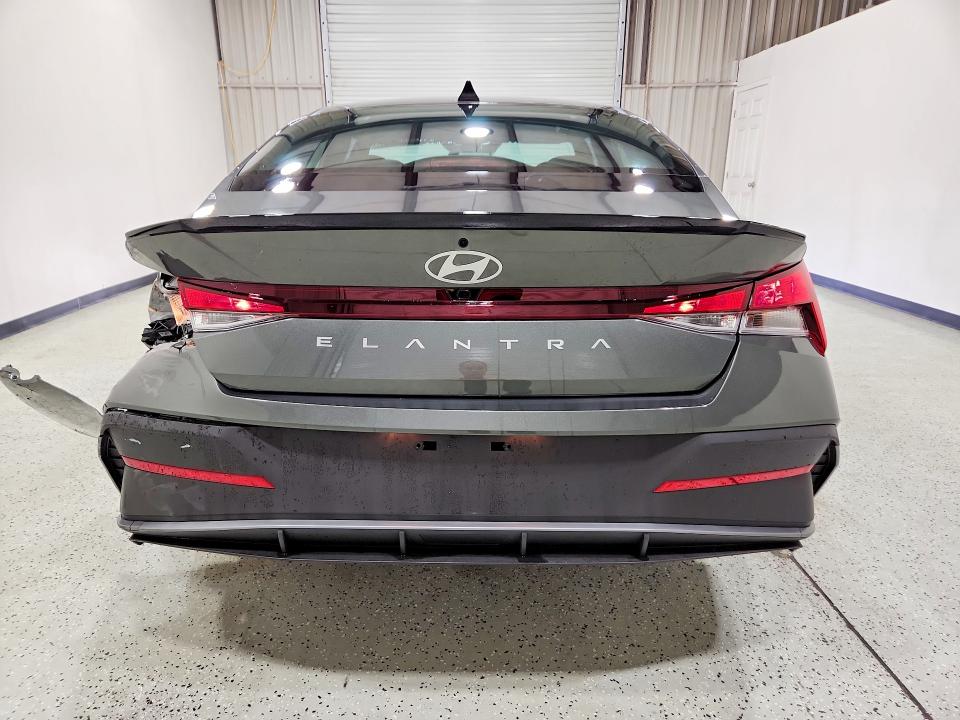 Продаж на аукціоні авто 2026 Hyundai Elantra, vin: KMHLM4DGXTU170858, номер лоту: 68151716