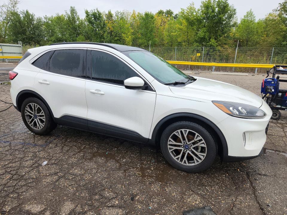 Продаж на аукціоні авто 2021 Ford Escape, vin: 1FMCU0H67MUB05025, номер лоту: 69197906