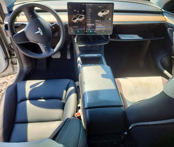 2024 Tesla Model Y მანქანა იყიდება აუქციონზე, vin: 7SAYGDEE7RA258332, აუქციონის ნომერი: 67330606