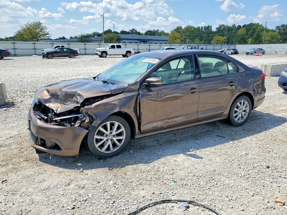 2011 Volkswagen Jetta მანქანა იყიდება აუქციონზე, vin: 3VWBX7AJ4BM375438, აუქციონის ნომერი: 67332166