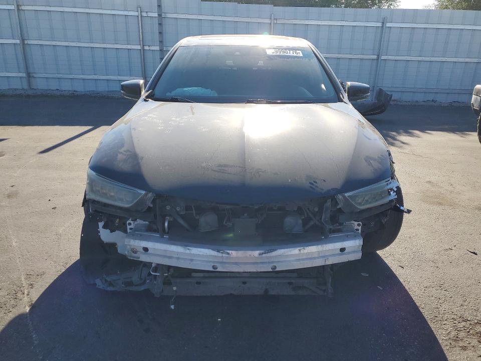 2018 Acura Tlx მანქანა იყიდება აუქციონზე, vin: 19UUB1F37JA006720, აუქციონის ნომერი: 69990776