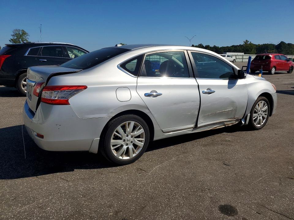 2015 Nissan Sentra მანქანა იყიდება აუქციონზე, vin: 3N1AB7AP5FY307197, აუქციონის ნომერი: 69500756