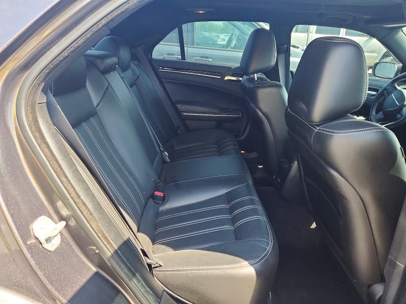 Продажа на аукционе авто 2017 Chrysler 300, vin: 2C3CCABG1HH610246, номер лота: 68240926