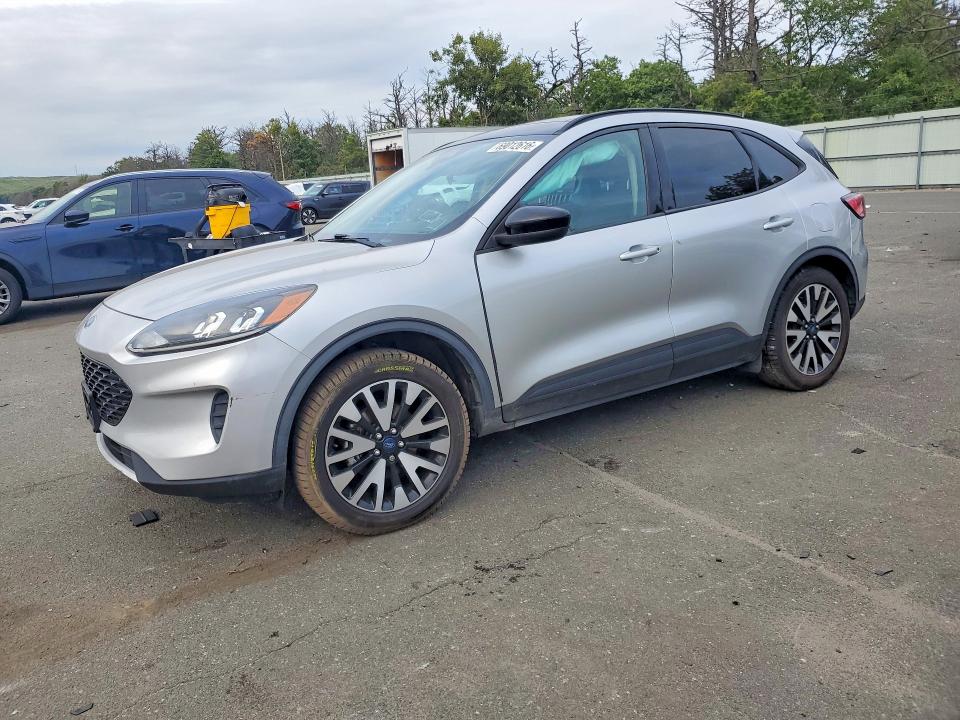 Продаж на аукціоні авто 2020 Ford Escape, vin: 1FMCU9BZXLUB81585, номер лоту: 69012616