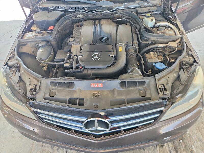 Продаж на аукціоні авто 2014 Mercedes-benz C, vin: WDDGF4HBXER313379, номер лоту: 69818676