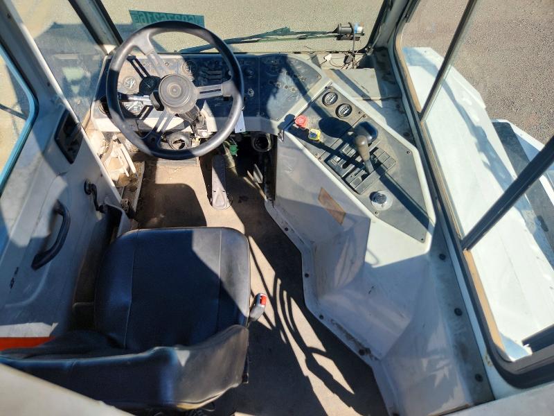Продажа на аукционе авто 2013 Kalmar Ottawa 4x2, vin: 11VF813E8DA000009, номер лота: 69376216