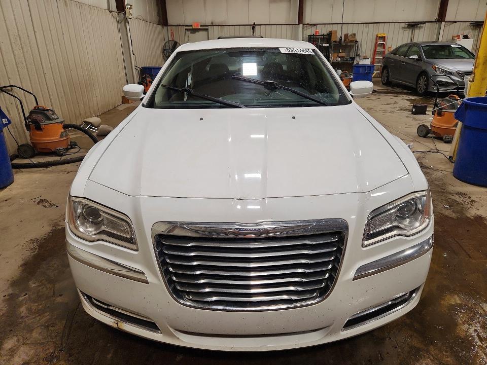 69613646 :رقم المزاد ، 2C3CCAAG5CH186192 vin ، 2012 Chrysler 300 مزاد بيع