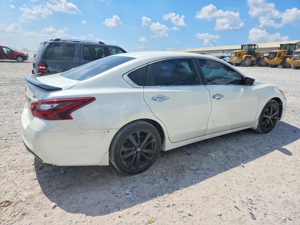 Продаж на аукціоні авто 2017 Nissan Altima, vin: 1N4AL3APXHC246661, номер лоту: 69006406