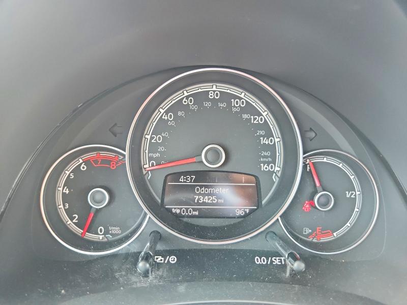 68855956 :رقم المزاد ، 3VWF17AT2HM617544 vin ، 2017 Volkswagen Beetle مزاد بيع
