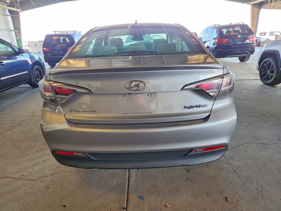 2017 Hyundai Sonata Hybrid მანქანა იყიდება აუქციონზე, vin: KMHE24L10HA055111, აუქციონის ნომერი: 69546426