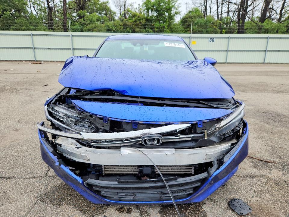 67270146 :رقم المزاد ، 1HGCV1F33KA100128 vin ، 2019 Honda Accord مزاد بيع