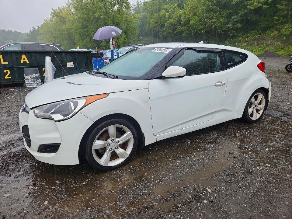 2013 Hyundai Veloster მანქანა იყიდება აუქციონზე, vin: KMHTC6AD3DU106218, აუქციონის ნომერი: 67255216