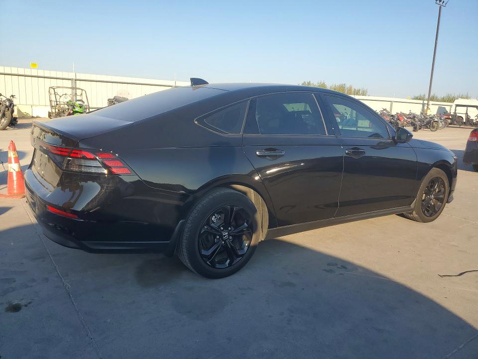2025 Honda Accord მანქანა იყიდება აუქციონზე, vin: 1HGCY1F48SA071726, აუქციონის ნომერი: 68233966