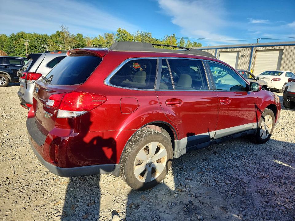 70160656 :رقم المزاد ، 4S4BRBCC0B3413372 vin ، 2011 Subaru Outback مزاد بيع
