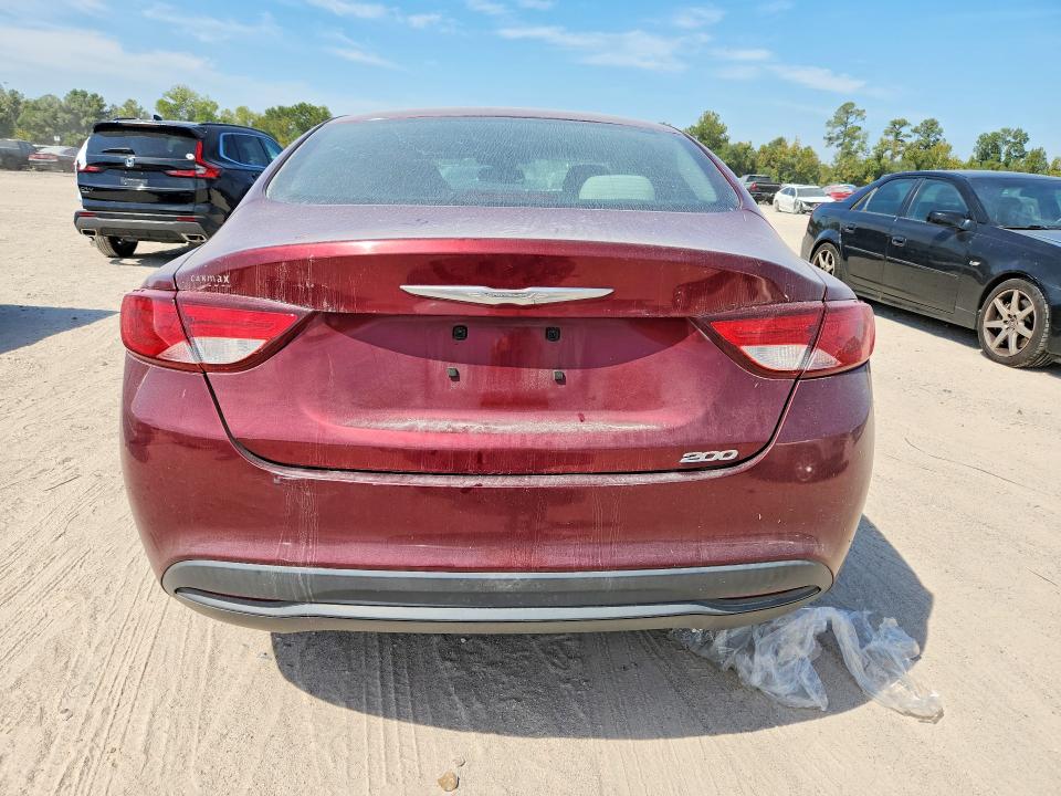 70622106 :رقم المزاد ، 1C3CCCFB1FN560771 vin ، 2015 Chrysler 200 مزاد بيع
