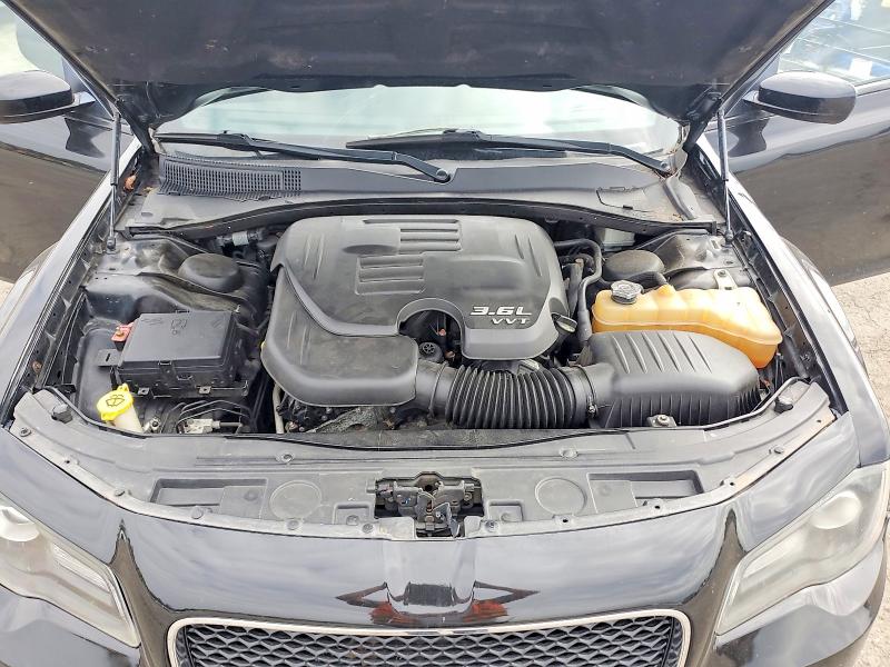 Продаж на аукціоні авто 2016 Chrysler 300, vin: 2C3CCABG5GH238568, номер лоту: 69976426
