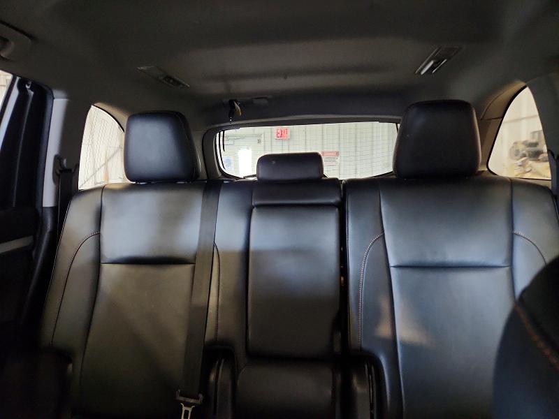 Продажа на аукционе авто 2019 Toyota Highlander Hybrid, vin: 5TDJGRFH1KS063612, номер лота: 68239196