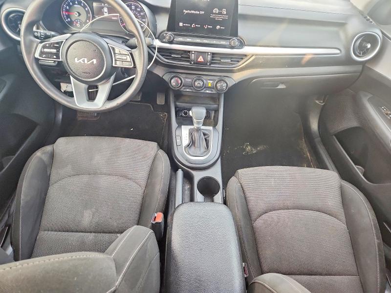 2022 Kia Forte მანქანა იყიდება აუქციონზე, vin: 3KPF24AD5NE427802, აუქციონის ნომერი: 58835616