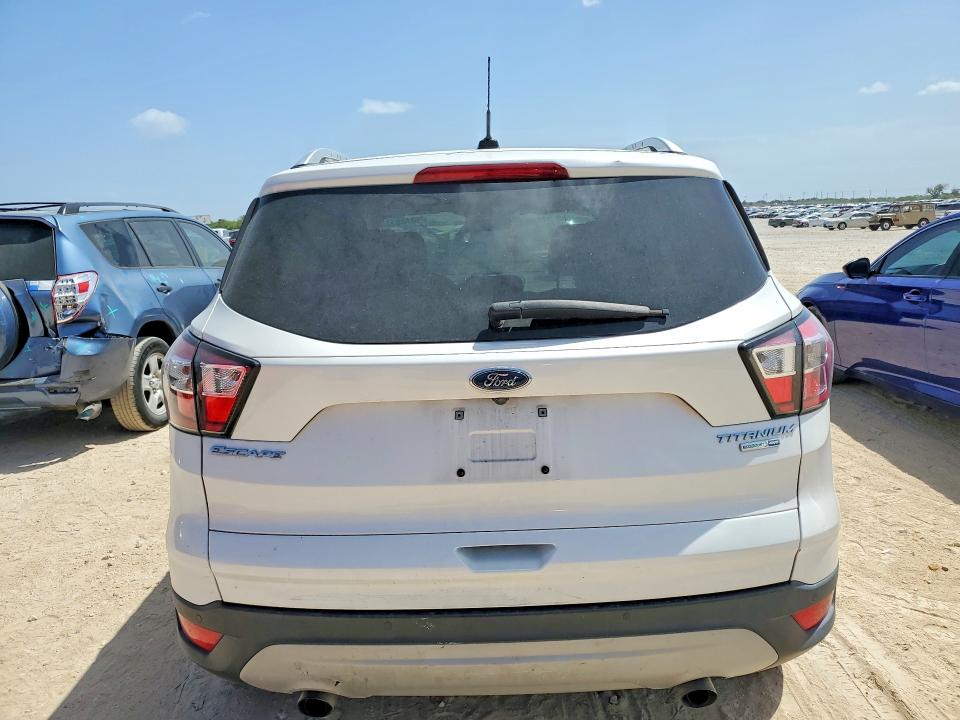 Продажа на аукционе авто 2017 Ford Escape, vin: 1FMCU9JD0HUD84692, номер лота: 68130356