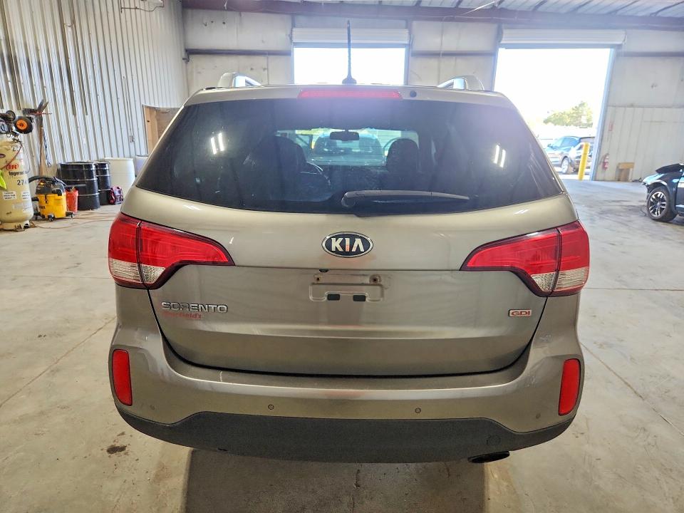 2015 Kia Sorento მანქანა იყიდება აუქციონზე, vin: 5XYKTDA61FG603973, აუქციონის ნომერი: 70441416