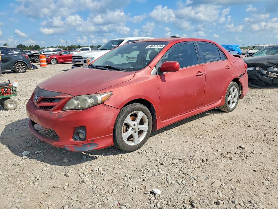 69012436 :رقم المزاد ، 5YFBU4EE0DP108655 vin ، 2013 Toyota Corolla مزاد بيع